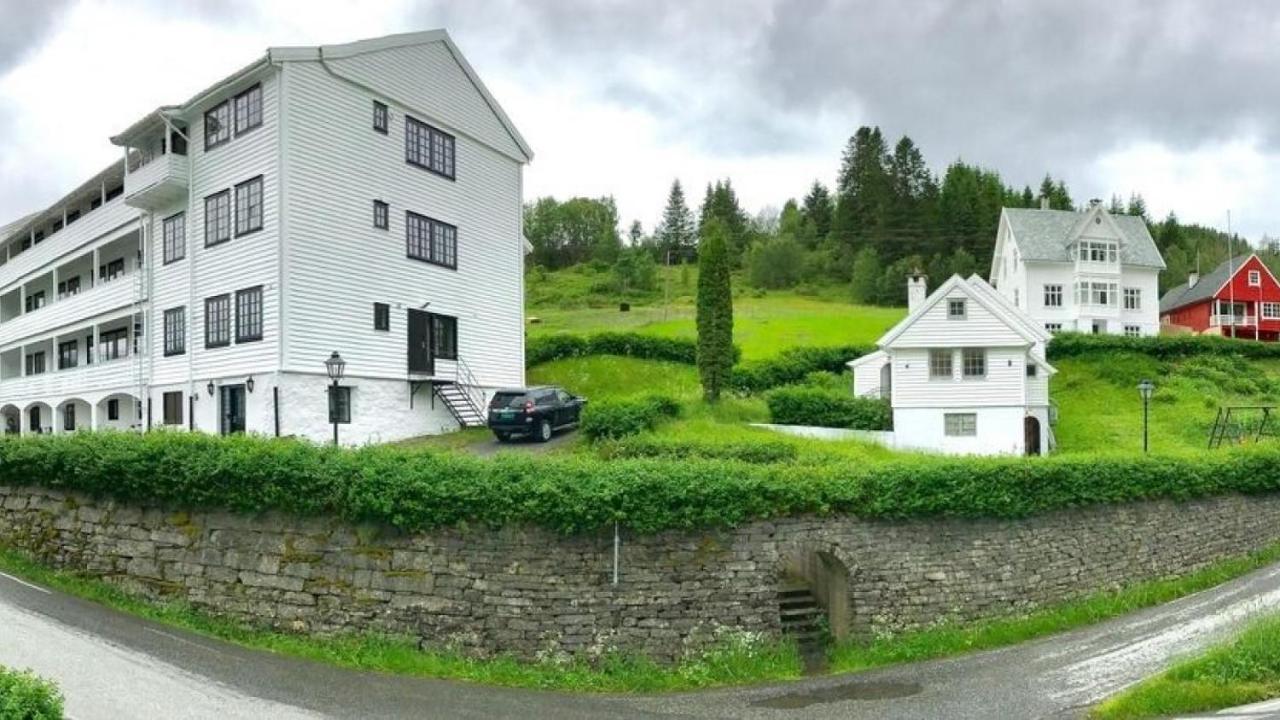 Lilandtunet Gjestgiveri Liland  Eksteriør billede